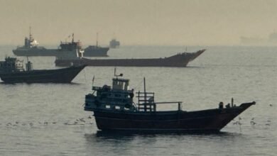 واشنطن تقول إن مضيق هرمز لا يزال مفتوحاً بعد إعلان إيران