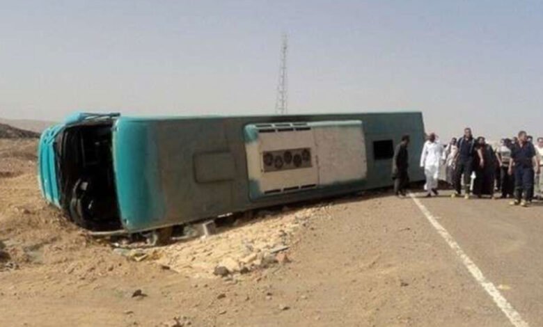 حادث حافلة دهب–نويبع يعيد نقاش سلامة النقل البري بعد 21 وفاة
