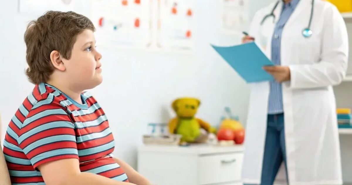 منظمة الصحة العالمية تعلن السمنة «مرضاً مزمناً ناكساً» وتطلق أول دليل عالمي للأطفال واليافعين - صورة مميزة منظمة الصحة العالمية تعلن السمنة «مرضاً مزمناً ناكساً» وتطلق أول دليل عالمي للأطفال واليافعين
