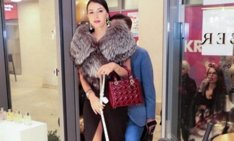 Supermodel Nesrin Sanad Mesmerizes Her Audience Attention